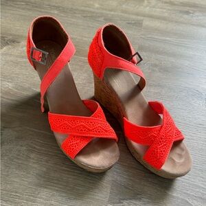 Toms Wedges